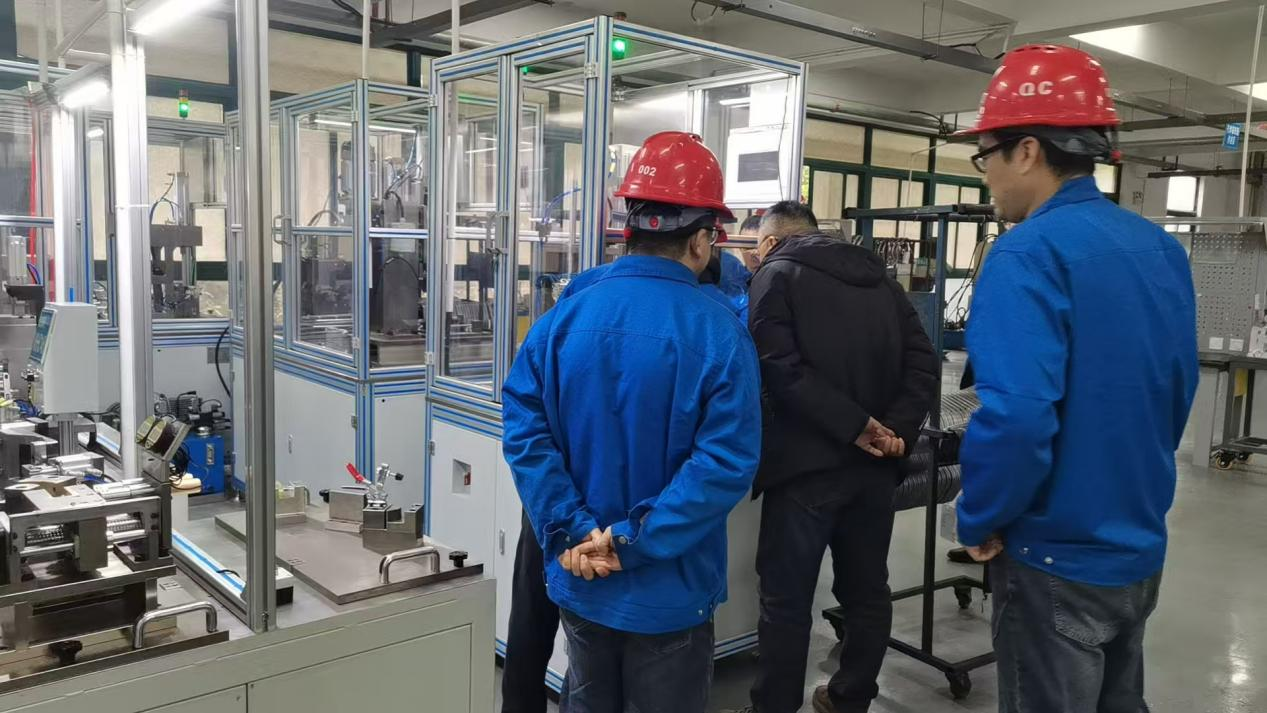 共促智造升级  携手共创未来​——奇瑞汽车技术团队赴芜湖宏昌开展新项目现场技术指导